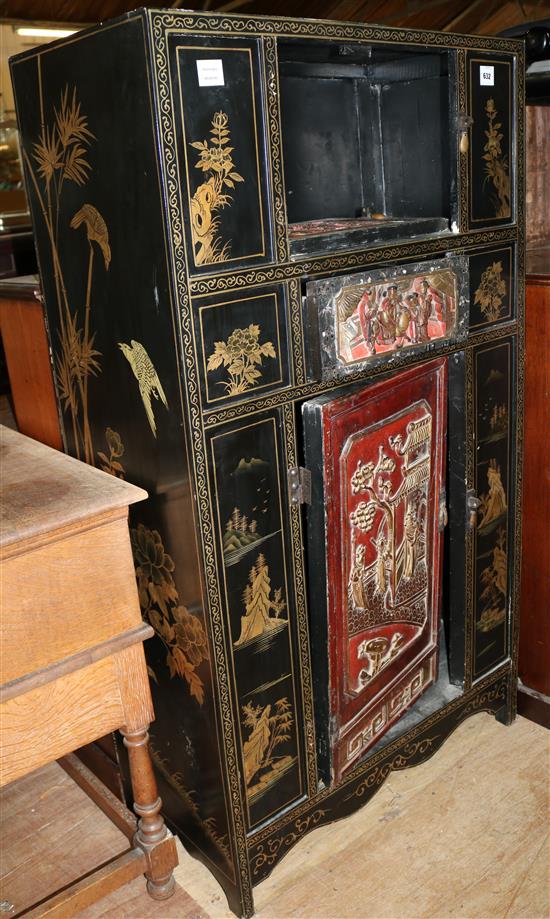 Chinese lacquer cabinet(-)